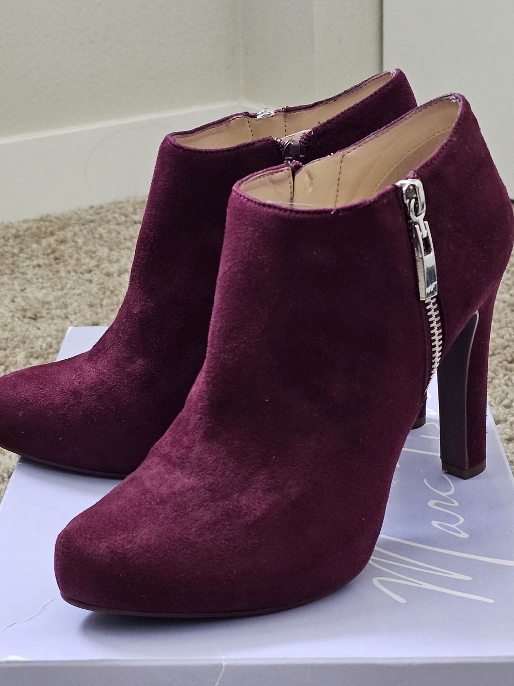 NWB Marc Fisher Maroon Suede Ankle Booties Stylish High Heel Zip Boot Size 7